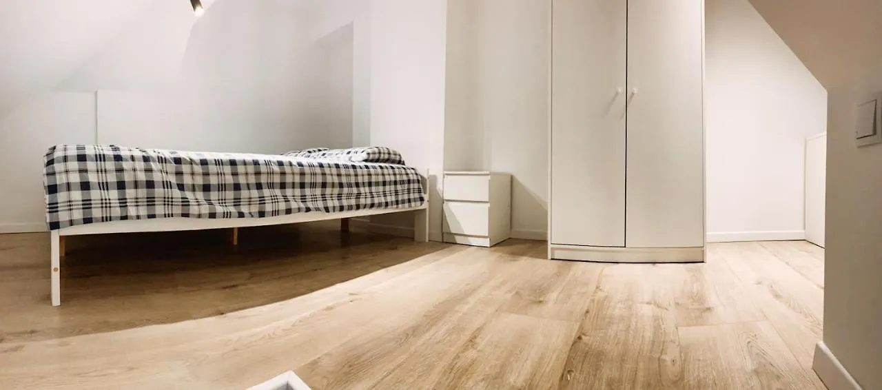 Cozy Spacious Apartment 7 0*, Krakow